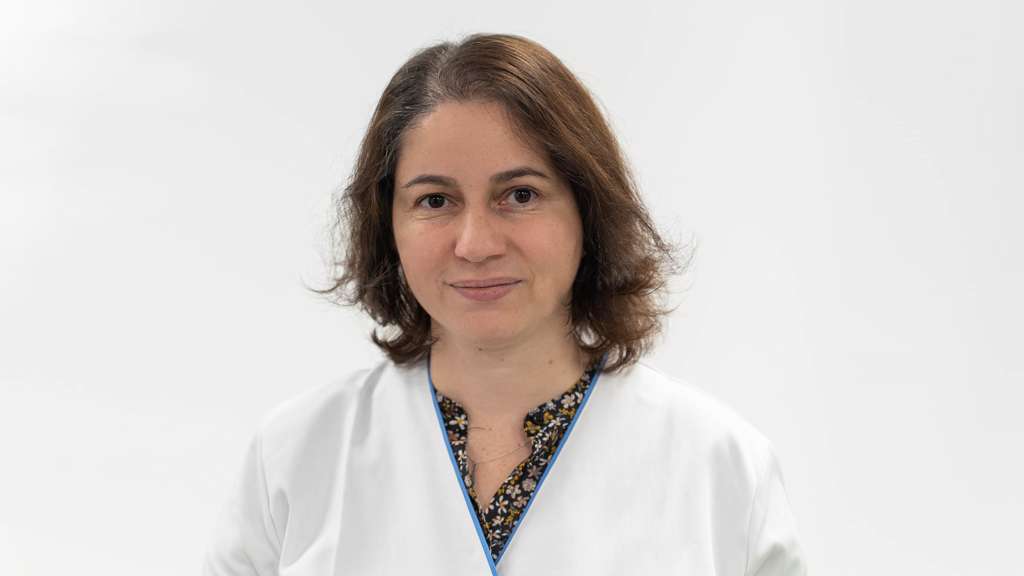 Dr. Rezi Cristina