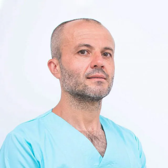 Dr. Diaconescu Sebastian