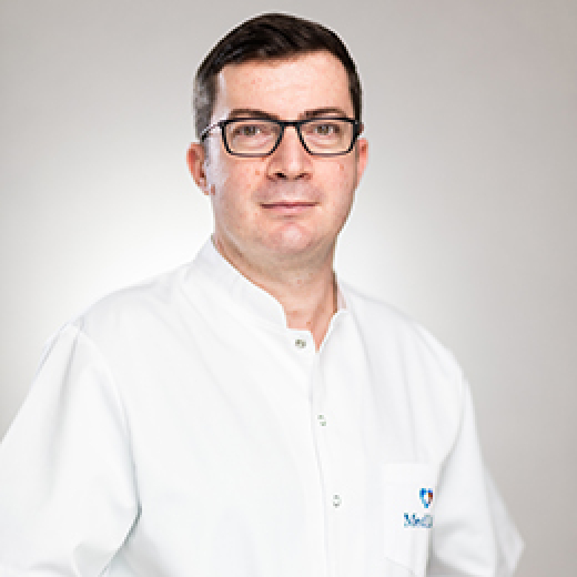 Dr. Radu Ciuvica 
