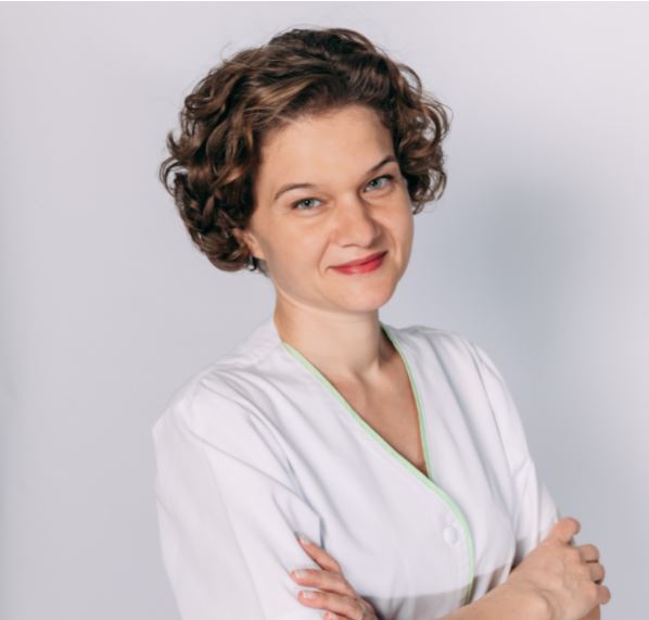 Dr.  Alexandra Ioana  Siru