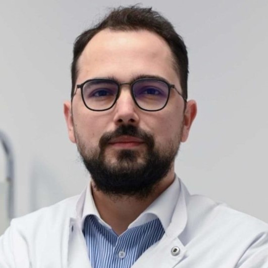 Dr. Enache Adrian