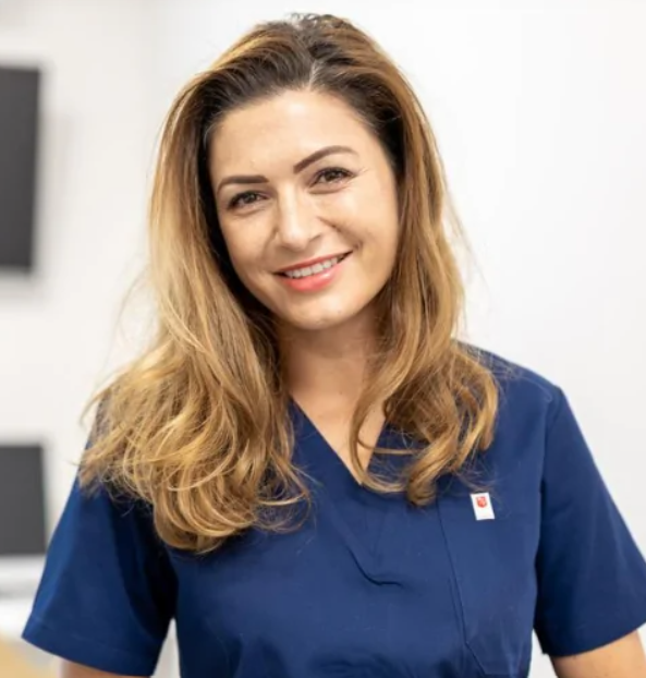 Dr. Enache Daniela