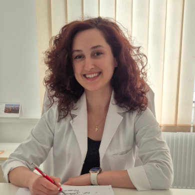 Dr. Istrate Raluca