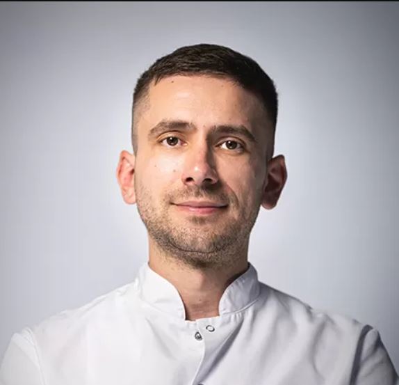 Dr. Nicolae Laurentiu