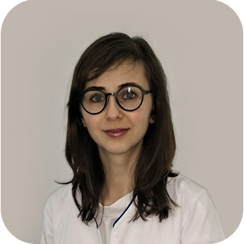 Dr. Puscasu Laura